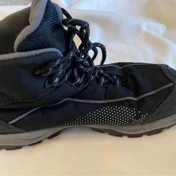 Lands’ End hiking boots size 8.5 - Picture 3 of 8